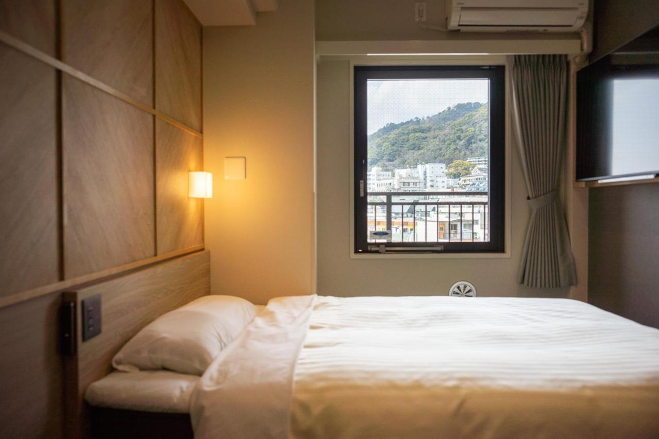Super Hotel Кобе Екстериор снимка