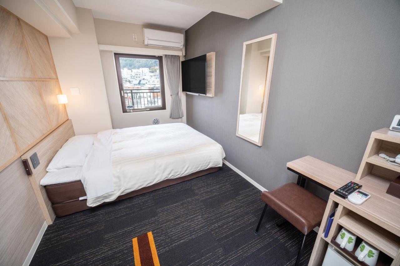 Super Hotel Кобе Екстериор снимка